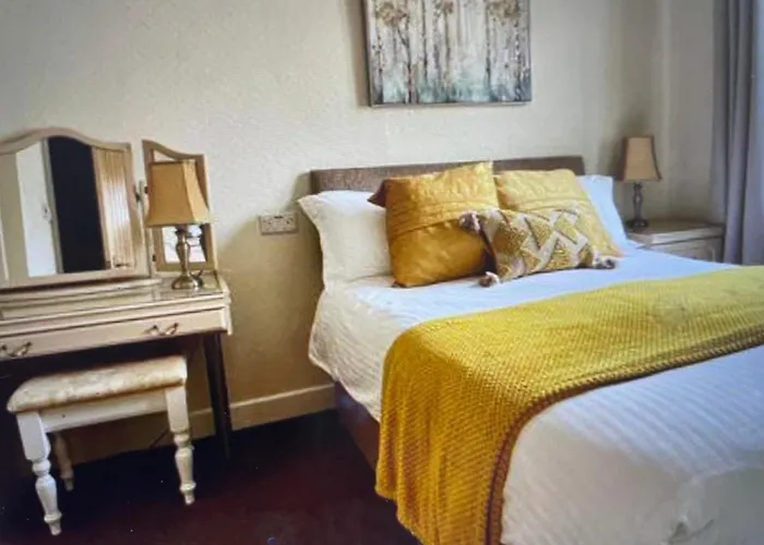 The Paddock Guest House